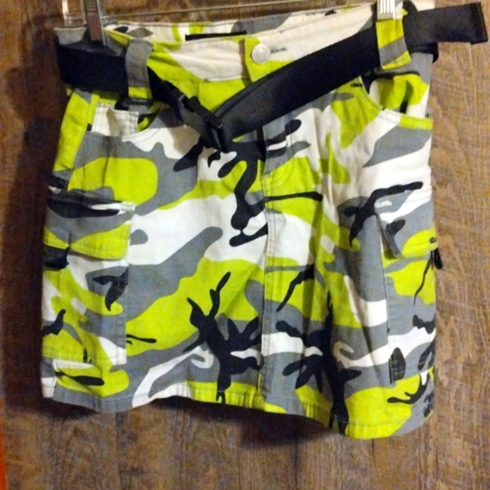 Almost Famous camo mini skirt. Size M